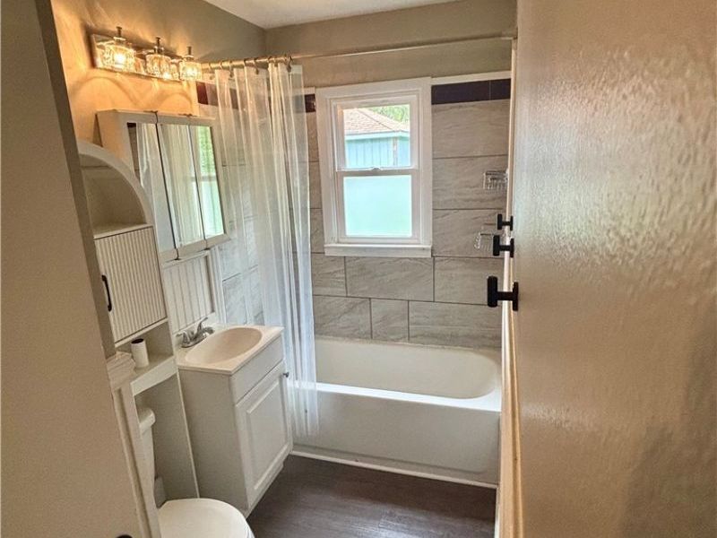 213 Harcourt Road , Vermilion, OH 44089 Photo 10