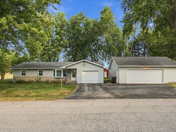 501 E McClure Lane, Oxford, IN 47971