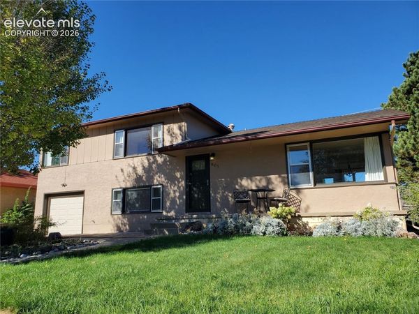 801 Westacres Avenue, Pueblo, CO 81005