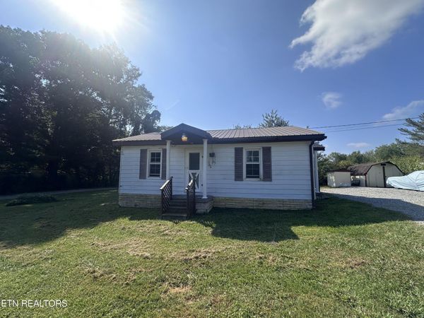 1106 Frank Campbell Rd, Jamestown, TN 38556