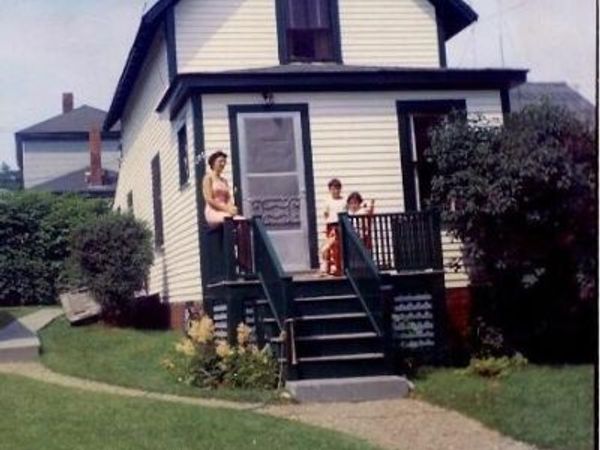 119 Ledgelawn Avenue, Bar Harbor, ME 04609