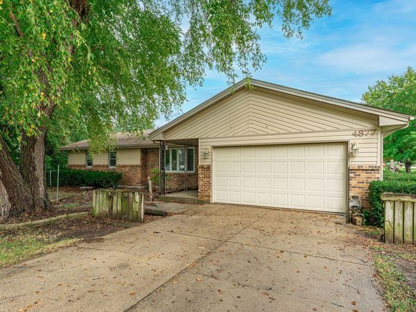4877 Raymond Drive , Belvidere, IL 61008