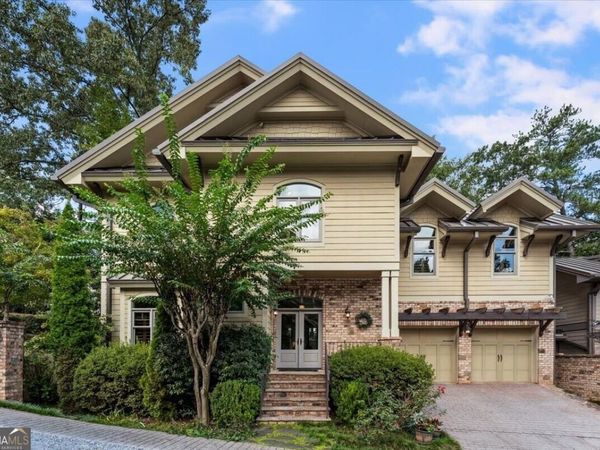 105 Weatherford Place, Roswell, GA 30075