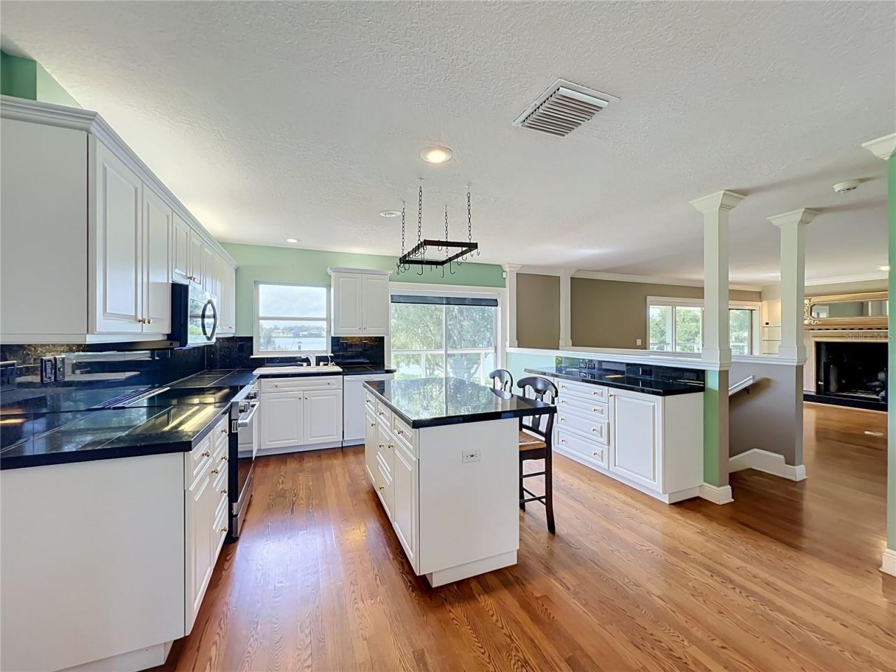 1800 Country Club Drive, Eustis, FL 32726 Photo