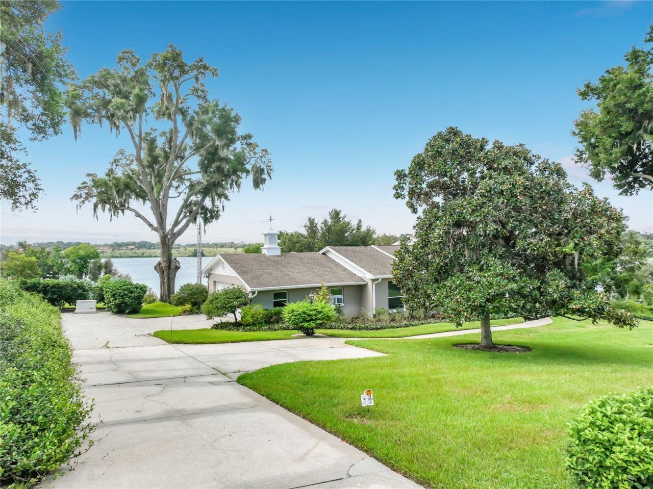 1800 Country Club Drive, Eustis, FL 32726 Photo