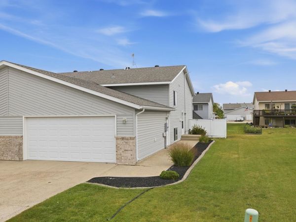 4780 52nd Street S, Fargo, ND 58104