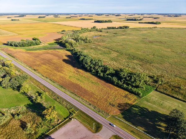 000 State  Highway 99 , Nicollet, MN 56074