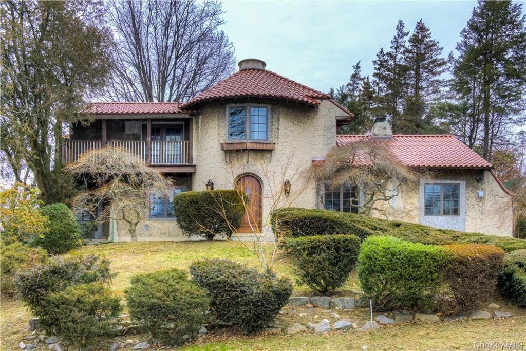 1 Elizabeth Road, New Rochelle, NY 10804 Main Photo
