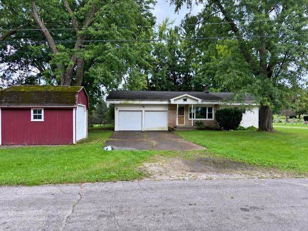 441 Highland Avenue, Burr Oak, MI 49030