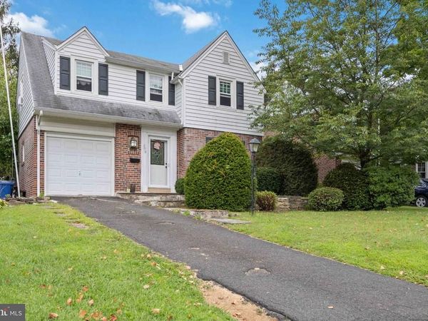 2016 MORELAND ROAD , ABINGTON, PA 19001