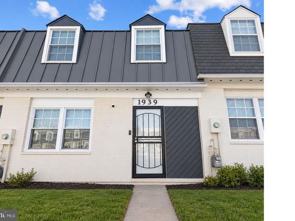 1939 VILLAGE GREEN DRIVE , Unit U-207, LANDOVER, MD 20785