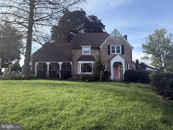 404 HARVARD BOULEVARD, READING, PA 19609