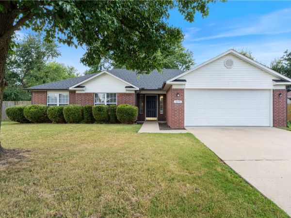 249 Mesa Avenue, Springdale, AR 72764