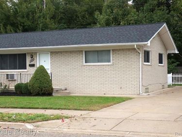 45646 Brownell Street, Utica, Mi 48317