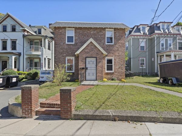 12 Bellevue St, Boston, MA 02125