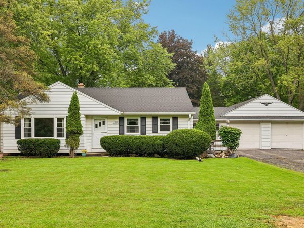 N68W29376 Hartling Rd, Merton, WI 53029