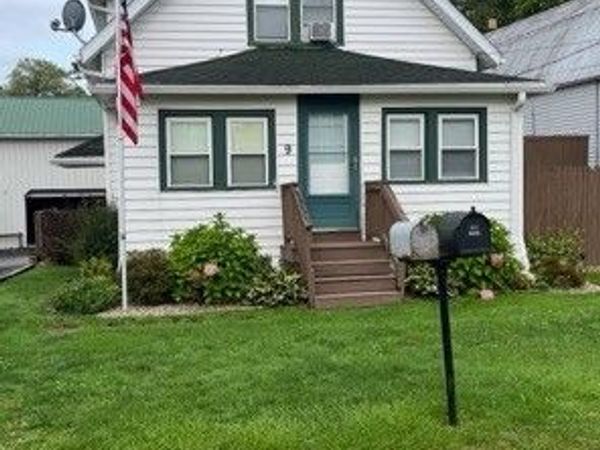 9 County Route 33 , Central Square, NY 13036