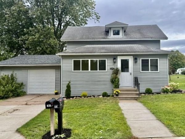 302 W MILLER STREET, Greenwood, WI 54437