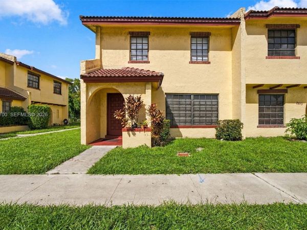 Unit 3201, Lauderdale Lakes, FL 33313