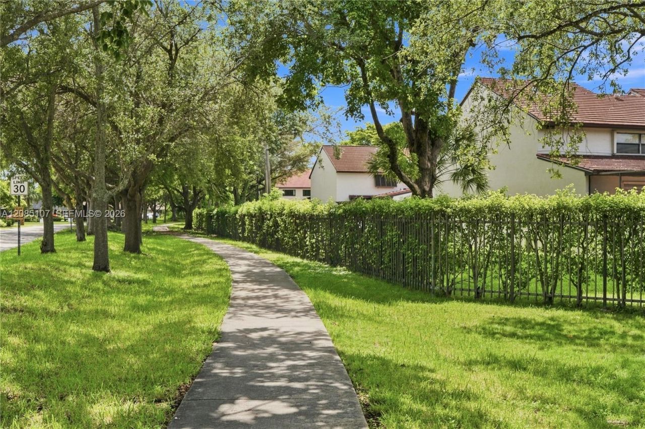 13391 SW 88th Ter, Unit F, Miami, FL 33186 Photo