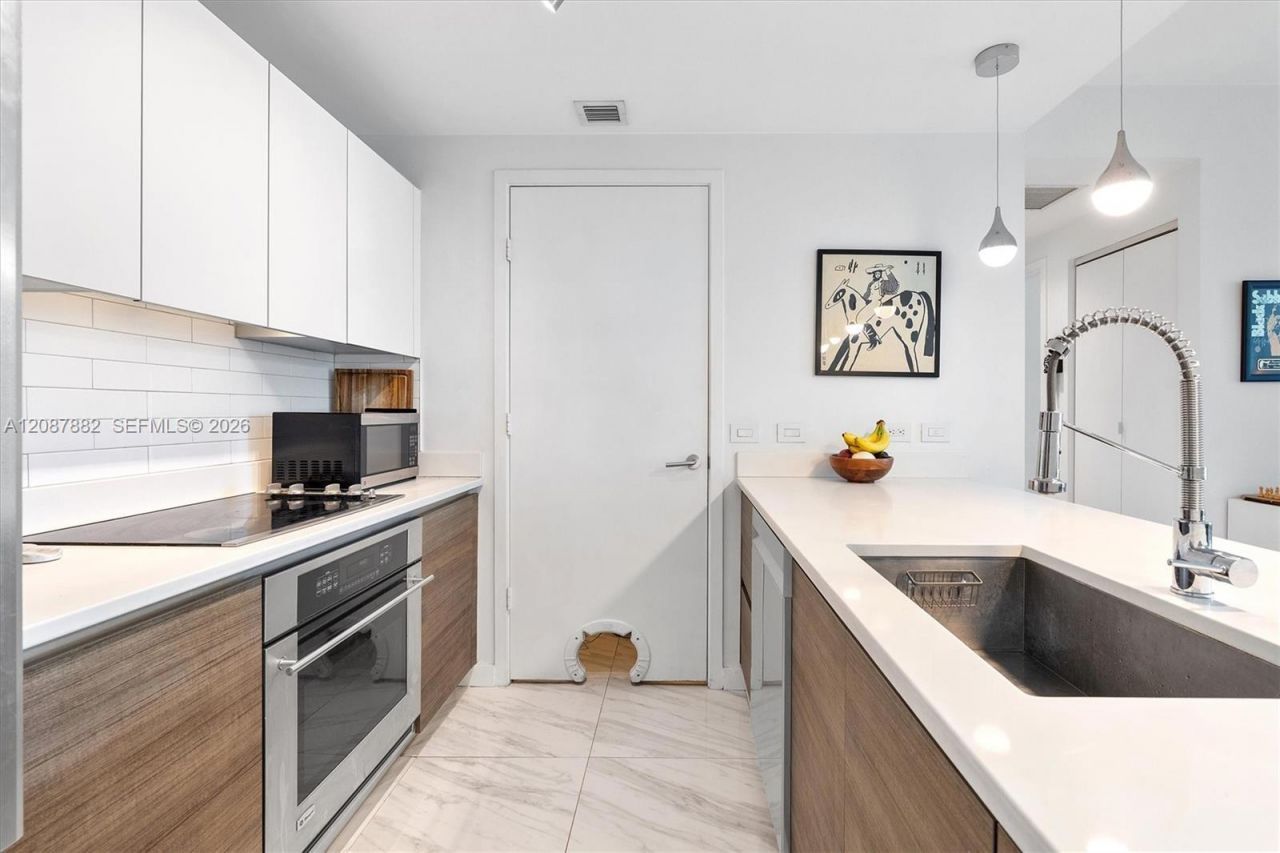 1100 S Miami Ave , Unit 1609, Miami, FL 33130 Photo