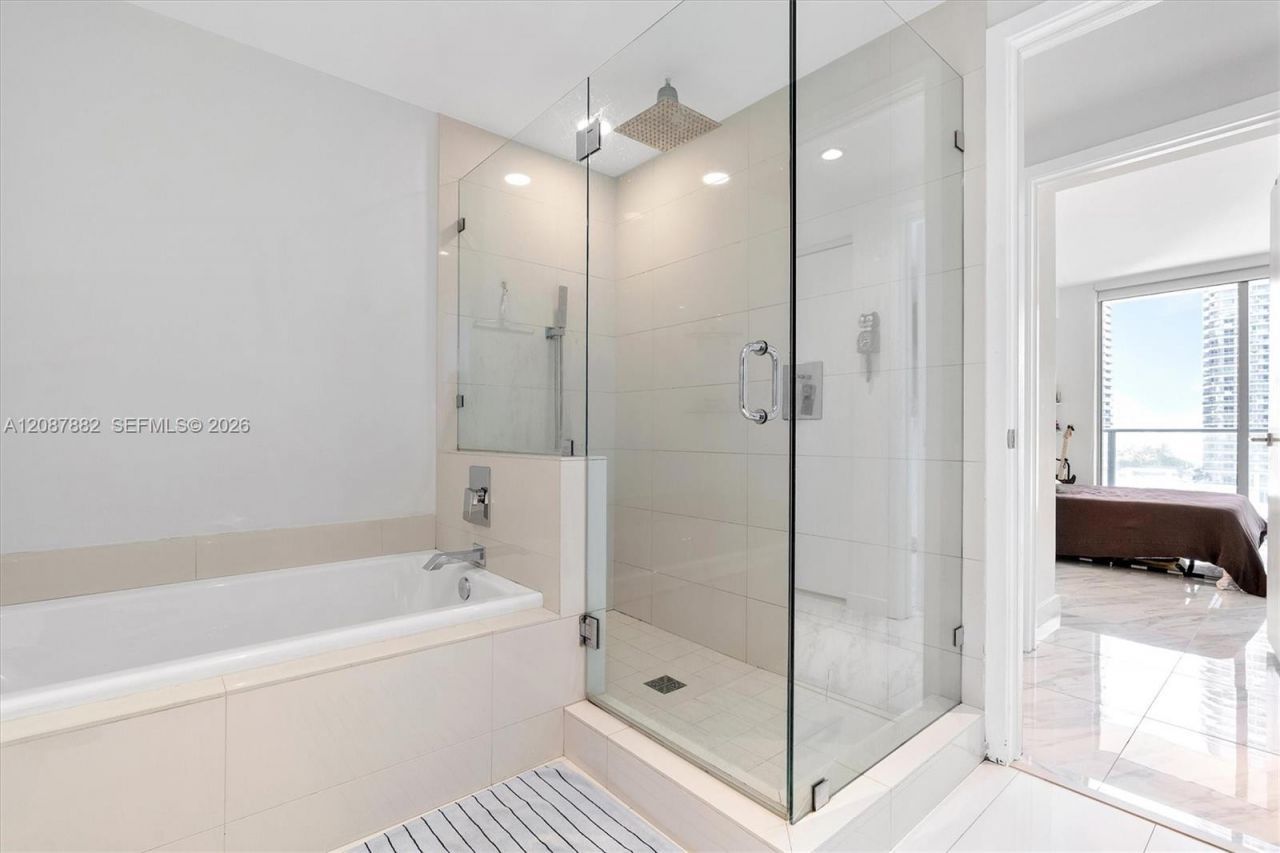 1100 S Miami Ave , Unit 1609, Miami, FL 33130 Photo