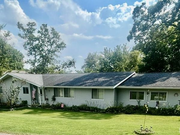 242 Gall Road, Columbia, IL 62236