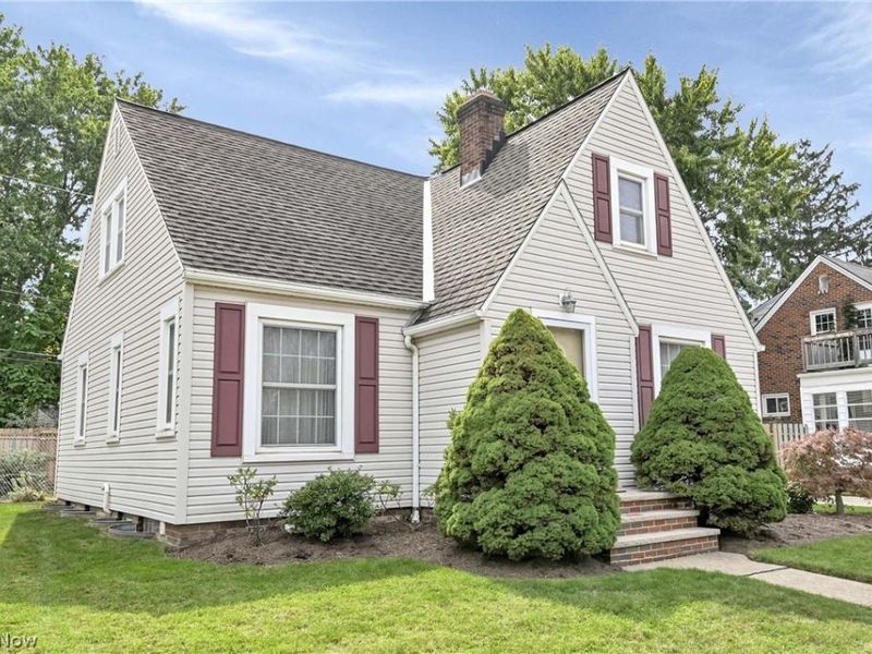 19255 Malvern Avenue, Rocky River, OH 44116 Photo 2