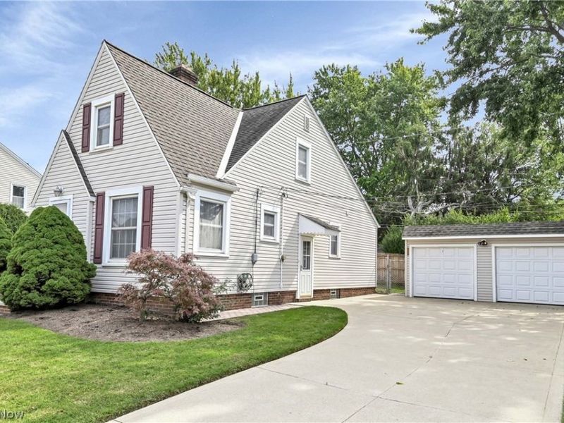 19255 Malvern Avenue, Rocky River, OH 44116 Photo 3