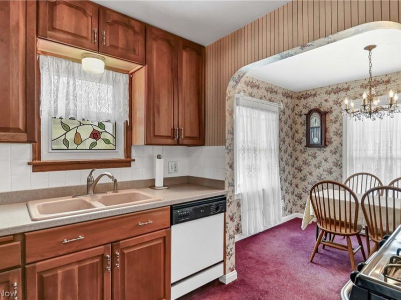 19255 Malvern Avenue, Rocky River, OH 44116 Photo 5