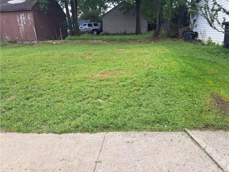 4641 Bader Avenue, Cleveland, OH 44109 Photo 2
