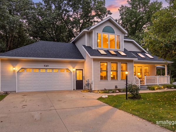 1325 S Broadway Street, Hastings, MI 49058