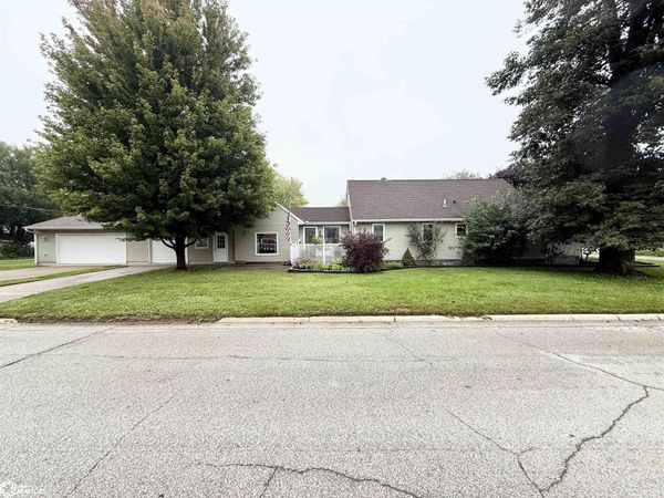 203 N West Street, Carroll, IA 51401