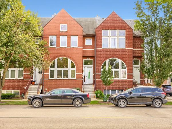 1127 E Prairie Avenue , Des Plaines, IL 60016