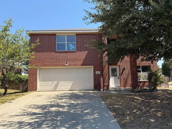 801 Flamingo Drive, Saginaw, TX 76131