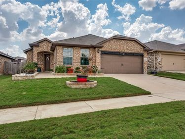 4733 Feltleaf Avenue, Fort Worth, TX 76036