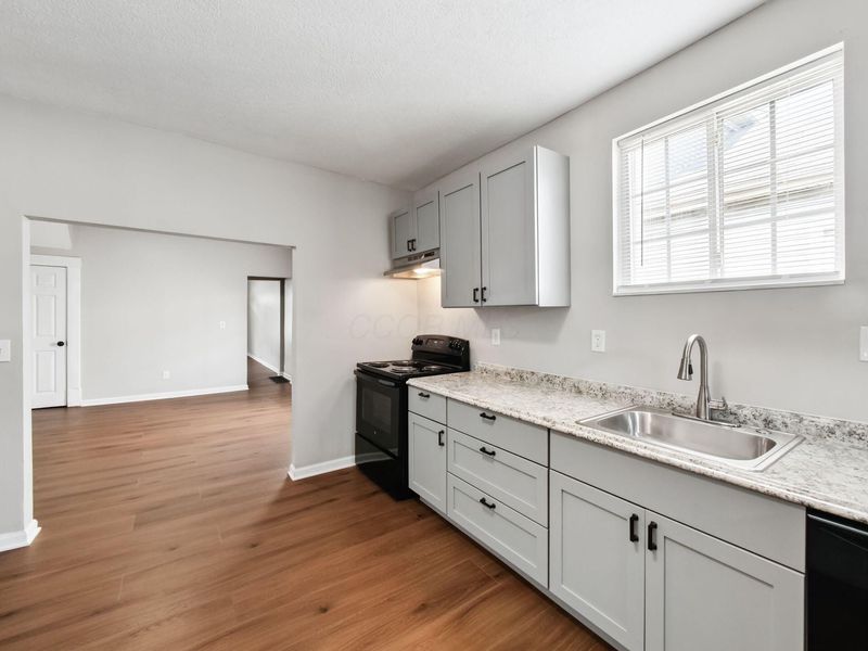 152-154 S Cypress Avenue, Columbus, OH 43222 Photo 10