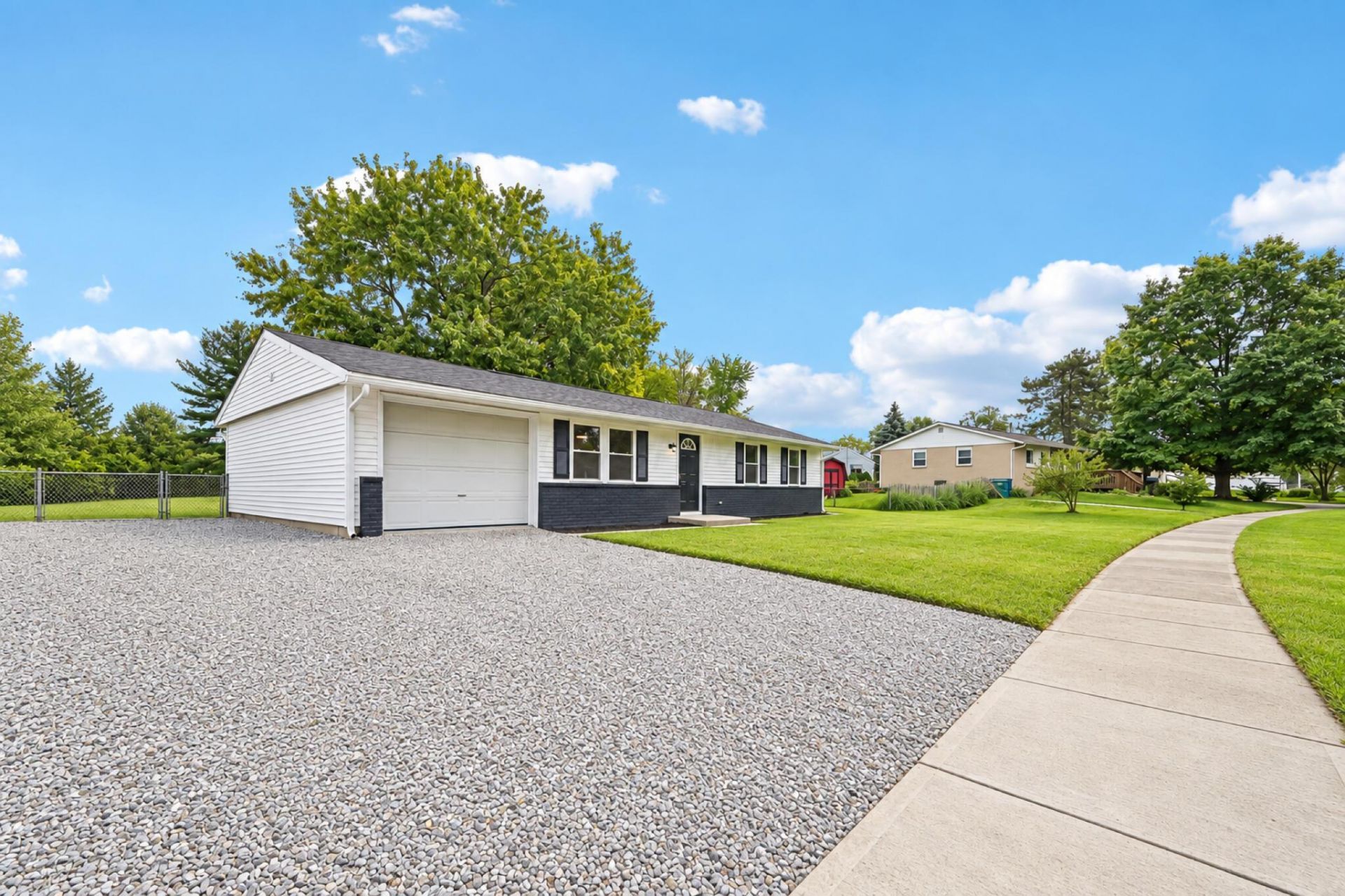 16 Deerfield Place, Delaware, OH 43015 Main Photo