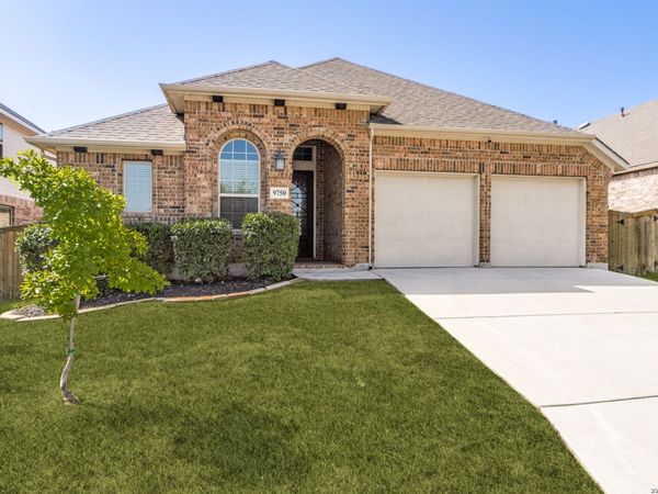 9750 Monken, Boerne, TX 78006
