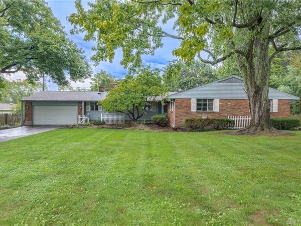 21 Lynn Rae Circle, Dayton, OH 45458
