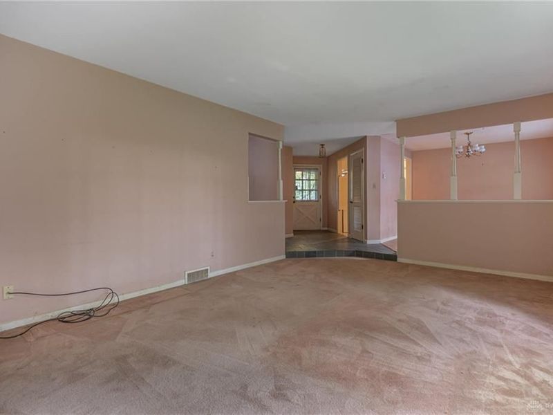21 Lynn Rae Circle, Dayton, OH 45458 Photo 3