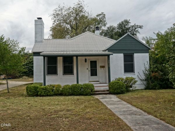2939 Russ Street , Marianna, FL 32446