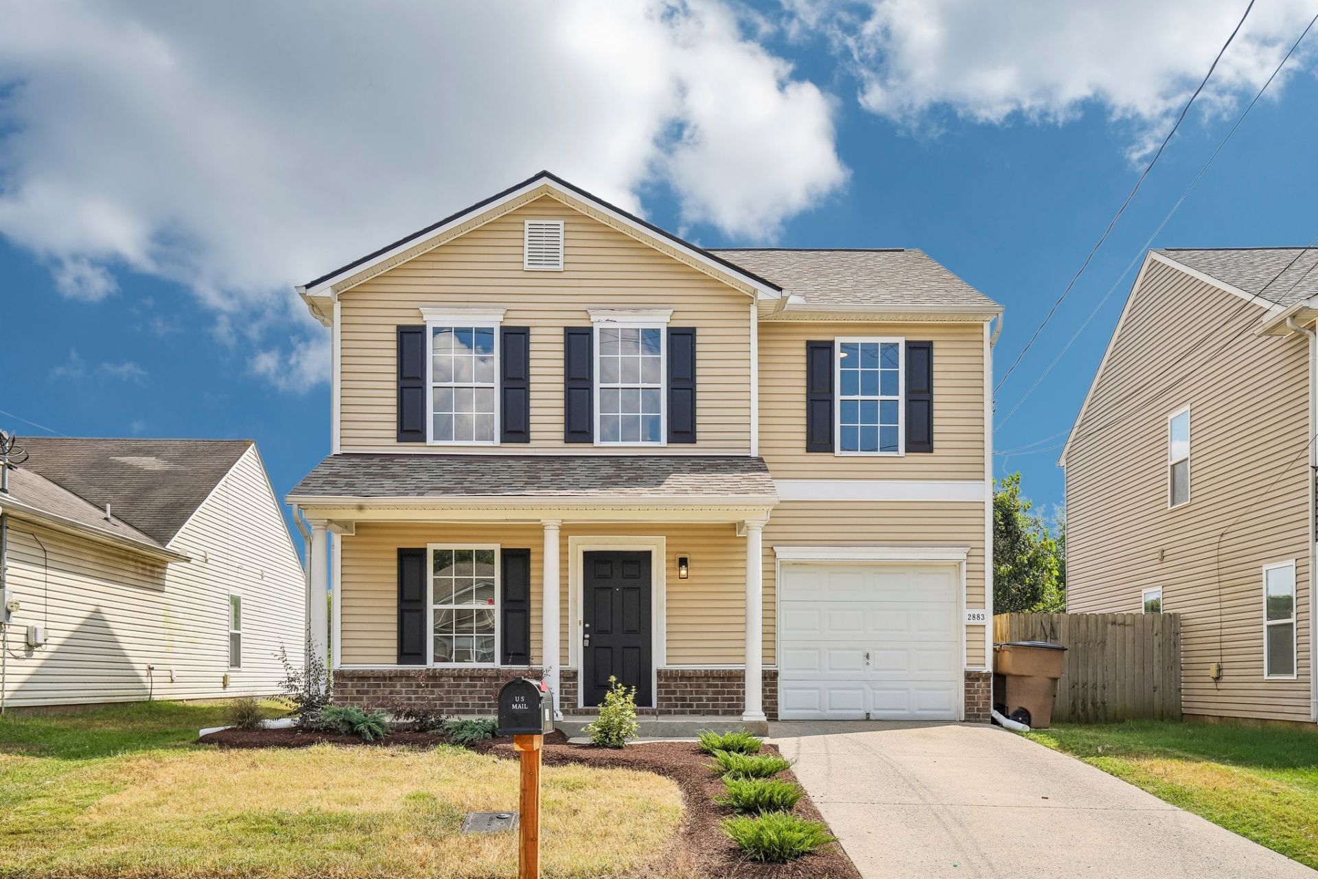 2883 Creekbend Dr, Nashville, TN 37207 Main Photo
