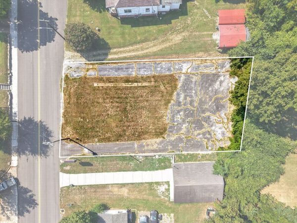 1504 S Main St , Columbia, TN 38401