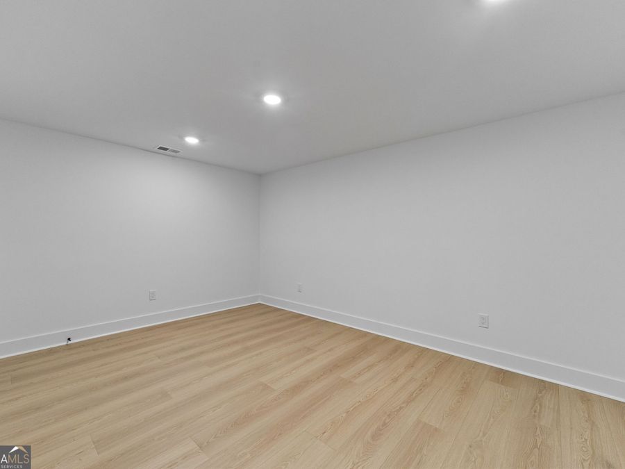 Property Image 94