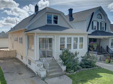 188 Kinsey Avenue, Kenmore, NY 14217