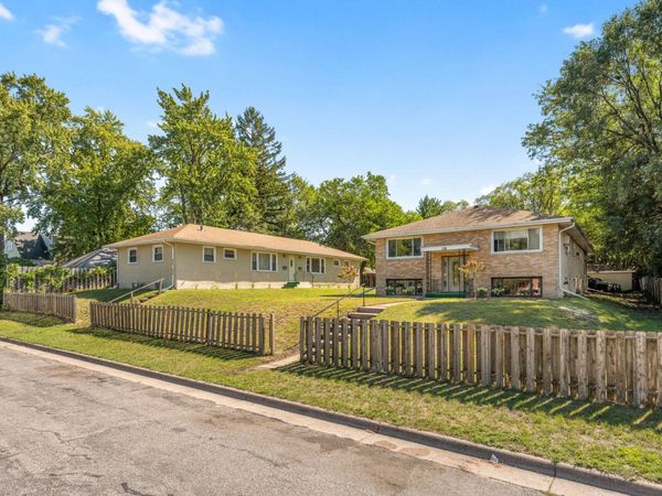 338 18th Avenue NE, Minneapolis, MN 55418