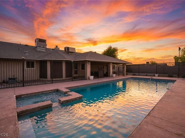 5240 E Monroe Avenue, Las Vegas, NV 89110