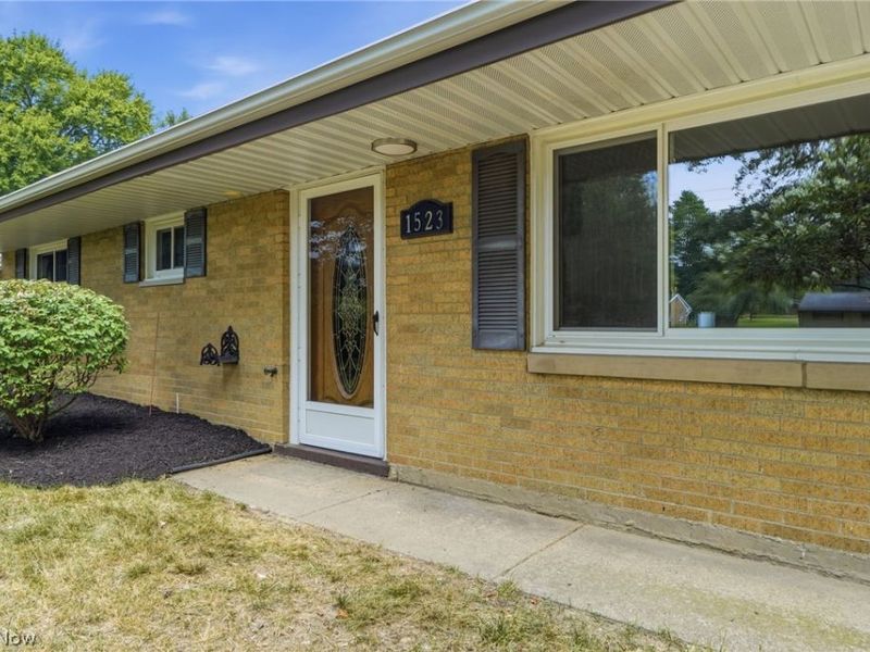 1523 Bradford Drive, Macedonia, OH 44056 Photo 3