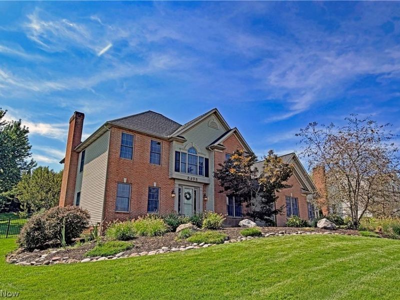 8498 Yorkshire Street NW, Massillon, OH 44646 Photo 1